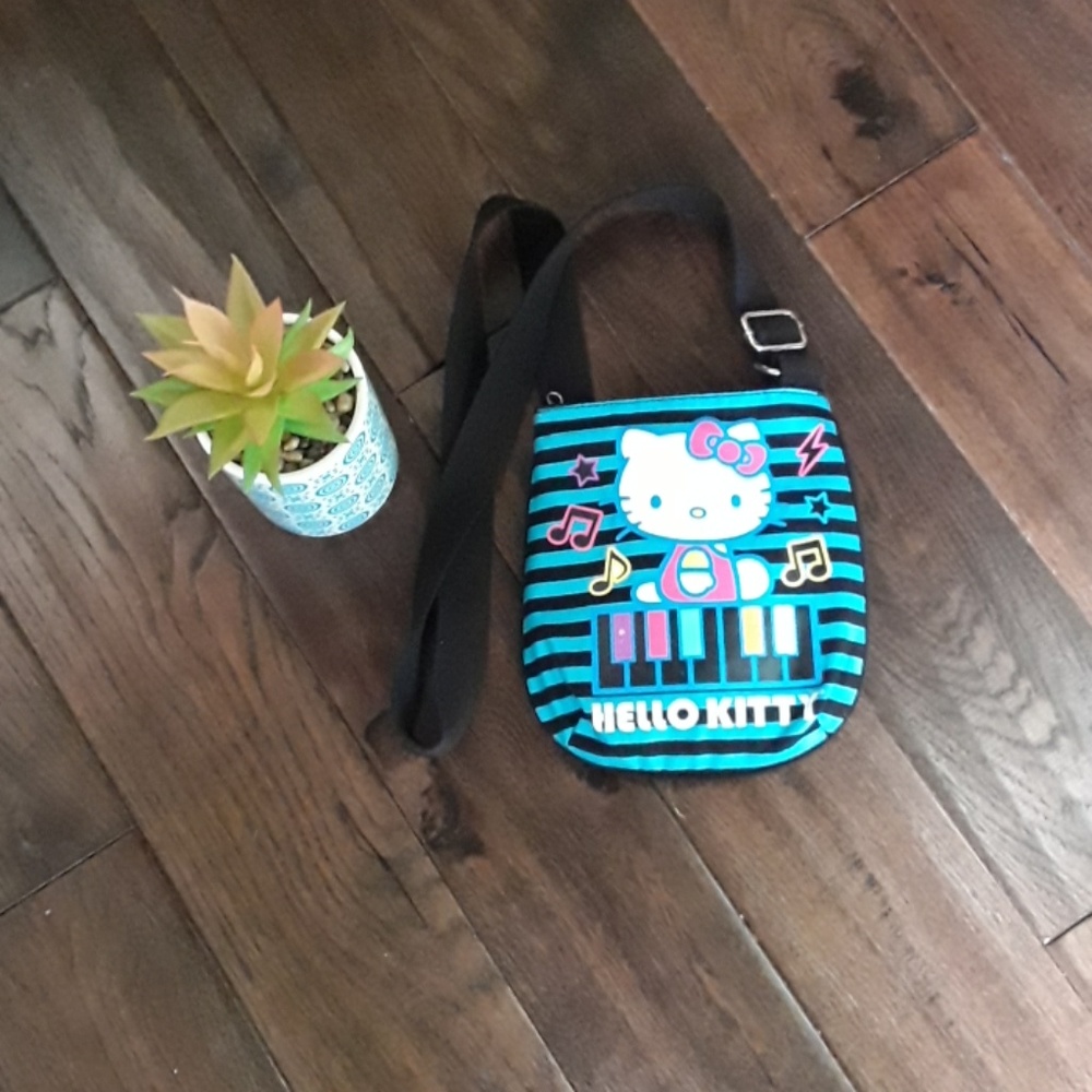 Hello Kitty purse .